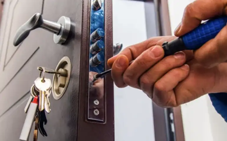Security lock and cylinder replacement in Varna